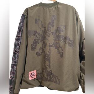 Coachella official festival gear. Palm tree insulated windbreaker, Pullover XL